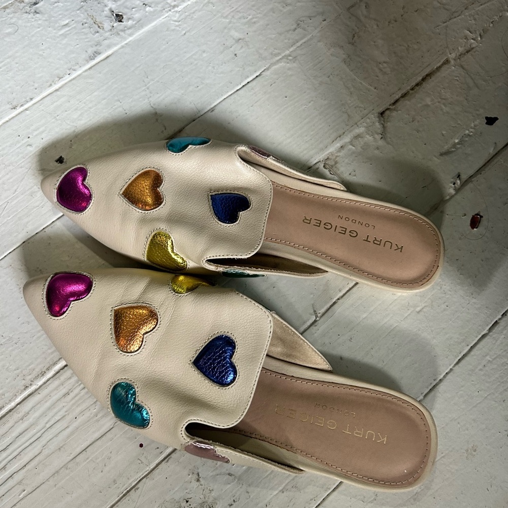 Cute Kurt Geiger Heart Slides in Excellent Used Condition